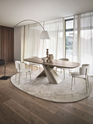 Axiom dining table - myhome